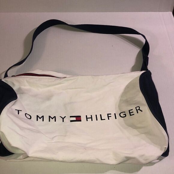 Tommy Hilfiger Duffle Bag - Picture 1 of 6